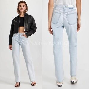 RE/DONE 90s High Rise Loose Jeans in Perfect Light Indigo Blue